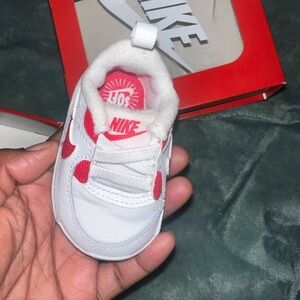 Baby air max 90 crib